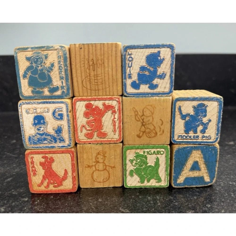 1930s–40s Disney‎ Wooden Alphabet Blocks Halsam Mickey Pluto Figaro Fiddler Pig